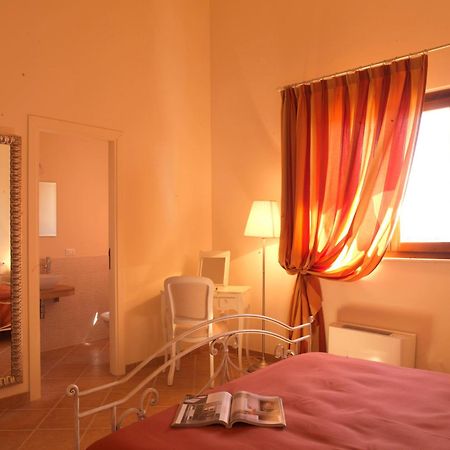 Contado San Lorenzo B&B And Wine Castilenti Екстериор снимка