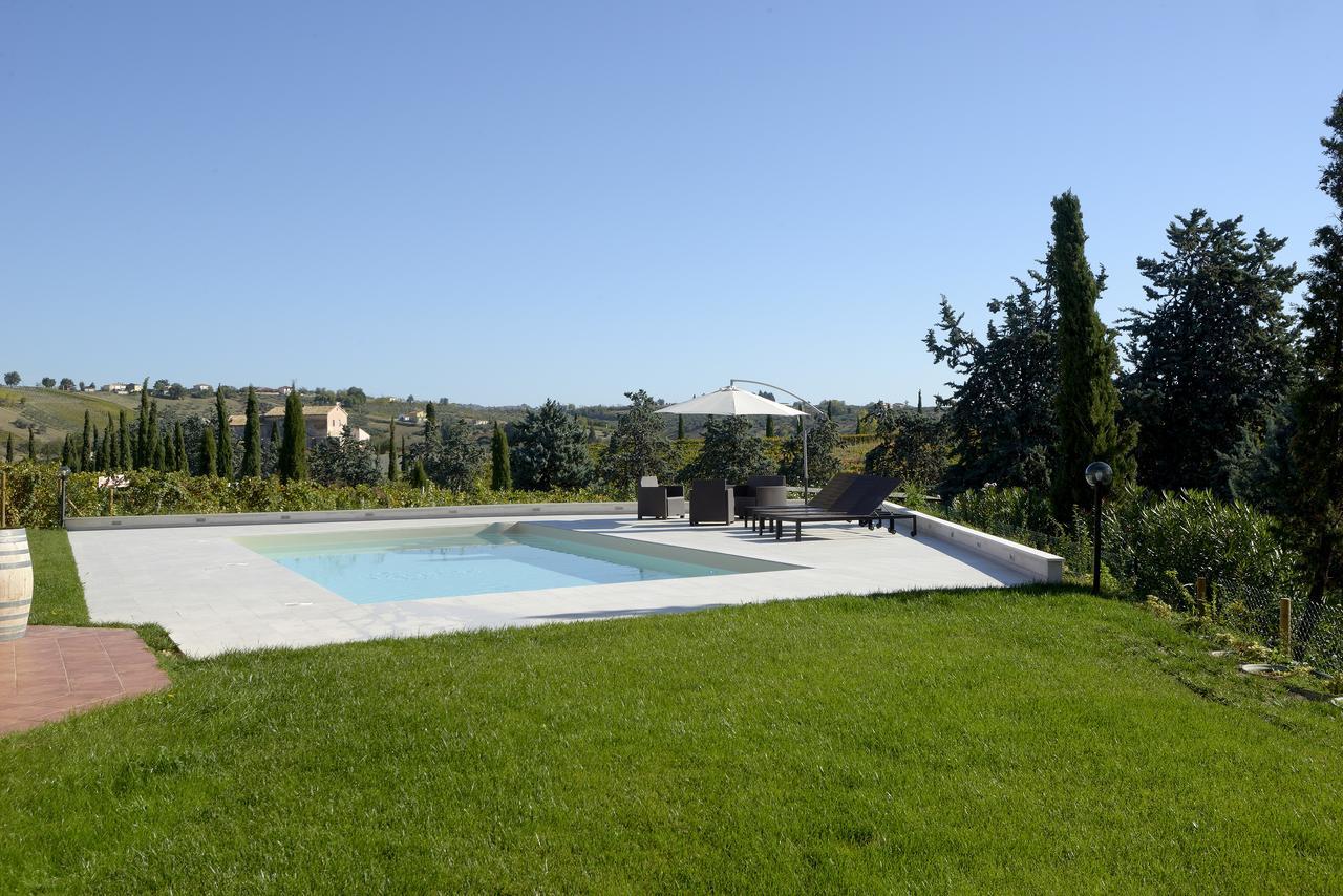 Contado San Lorenzo B&B And Wine Castilenti Екстериор снимка