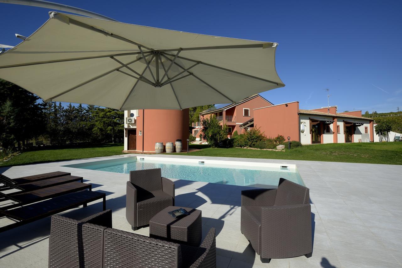 Contado San Lorenzo B&B And Wine Castilenti Екстериор снимка